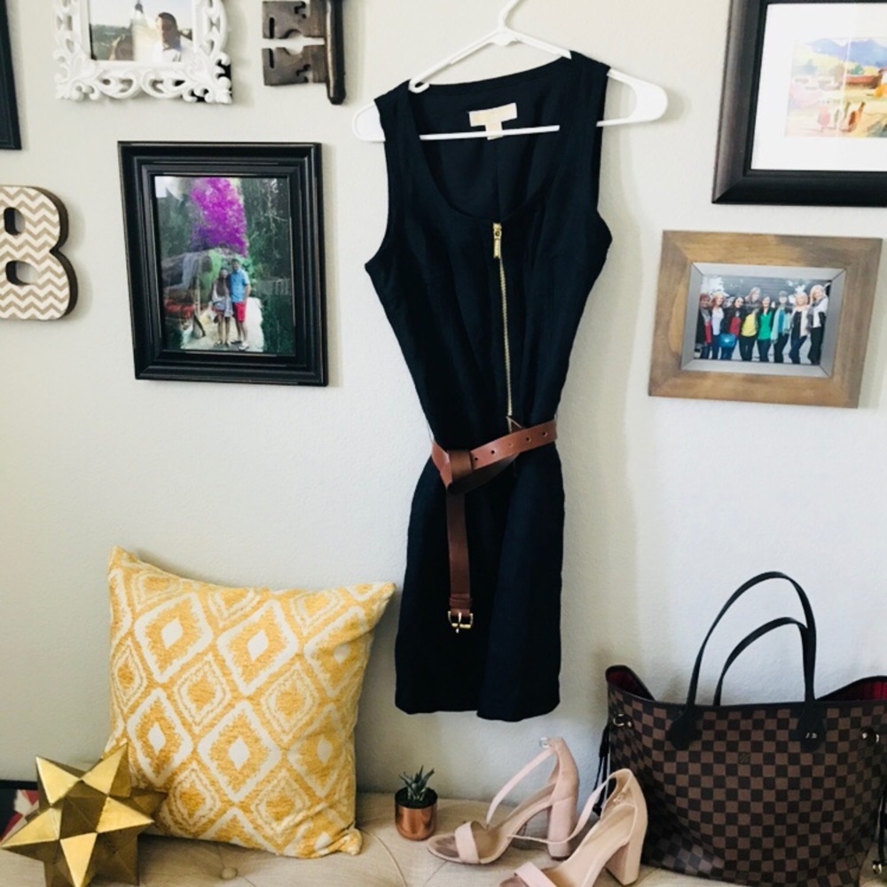 Michael Kors | Navy Linen Dress w/ Belt - Picture 5 of 8